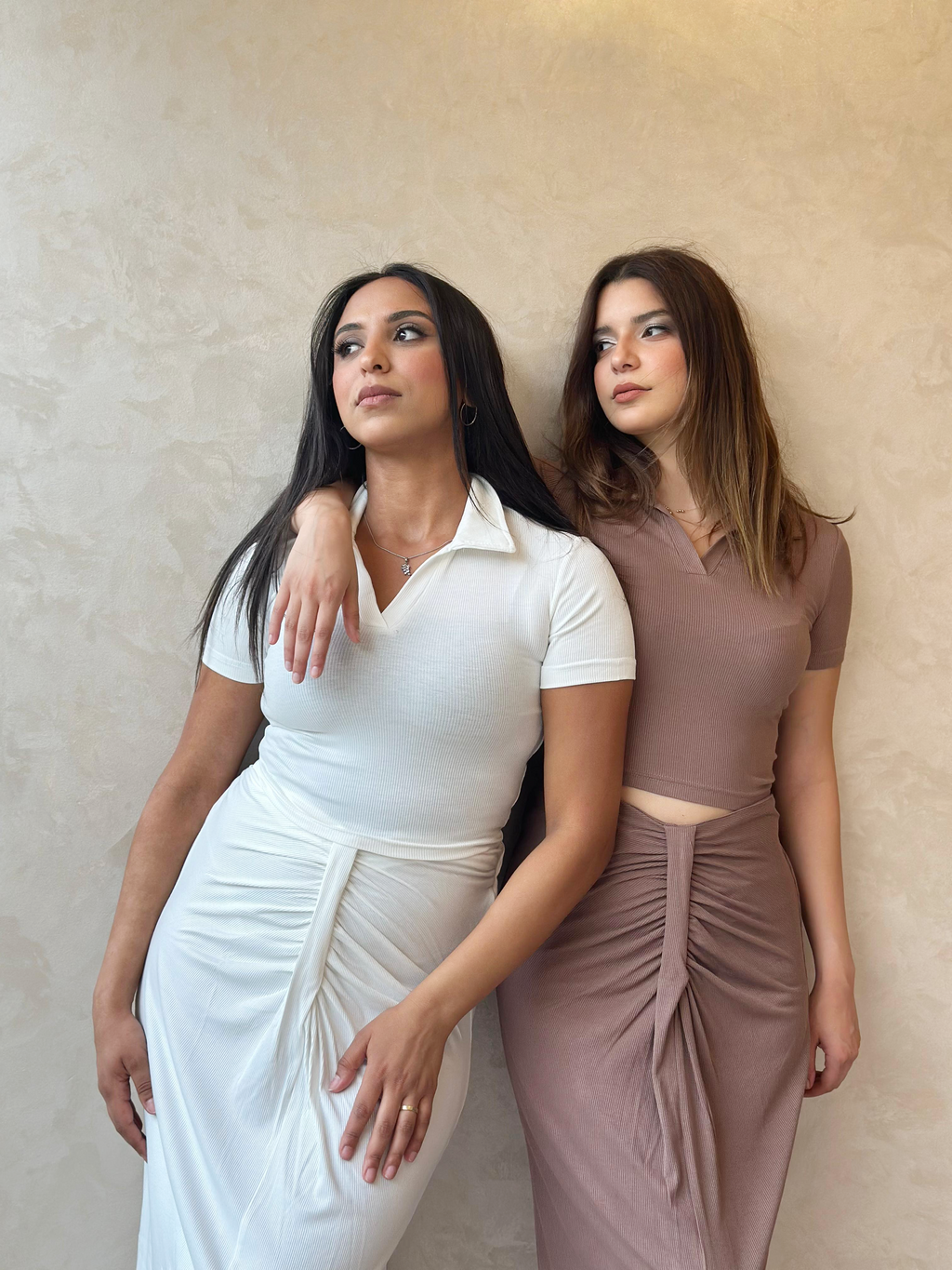 Knit Ribbed Basic Shirt in White