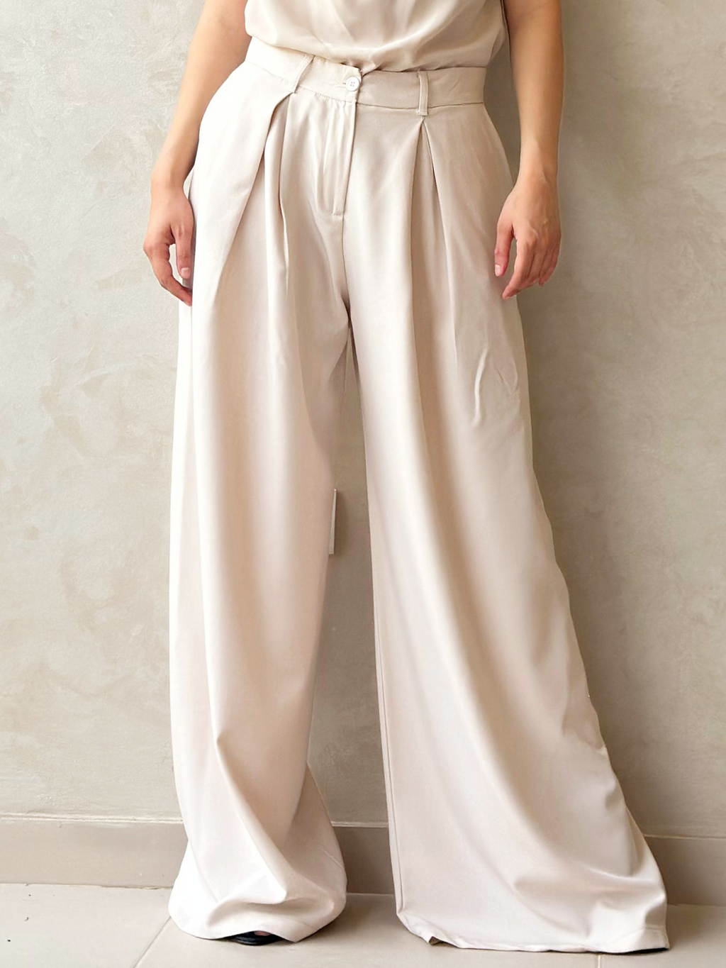 Linen Luxe Palazzo in Biege