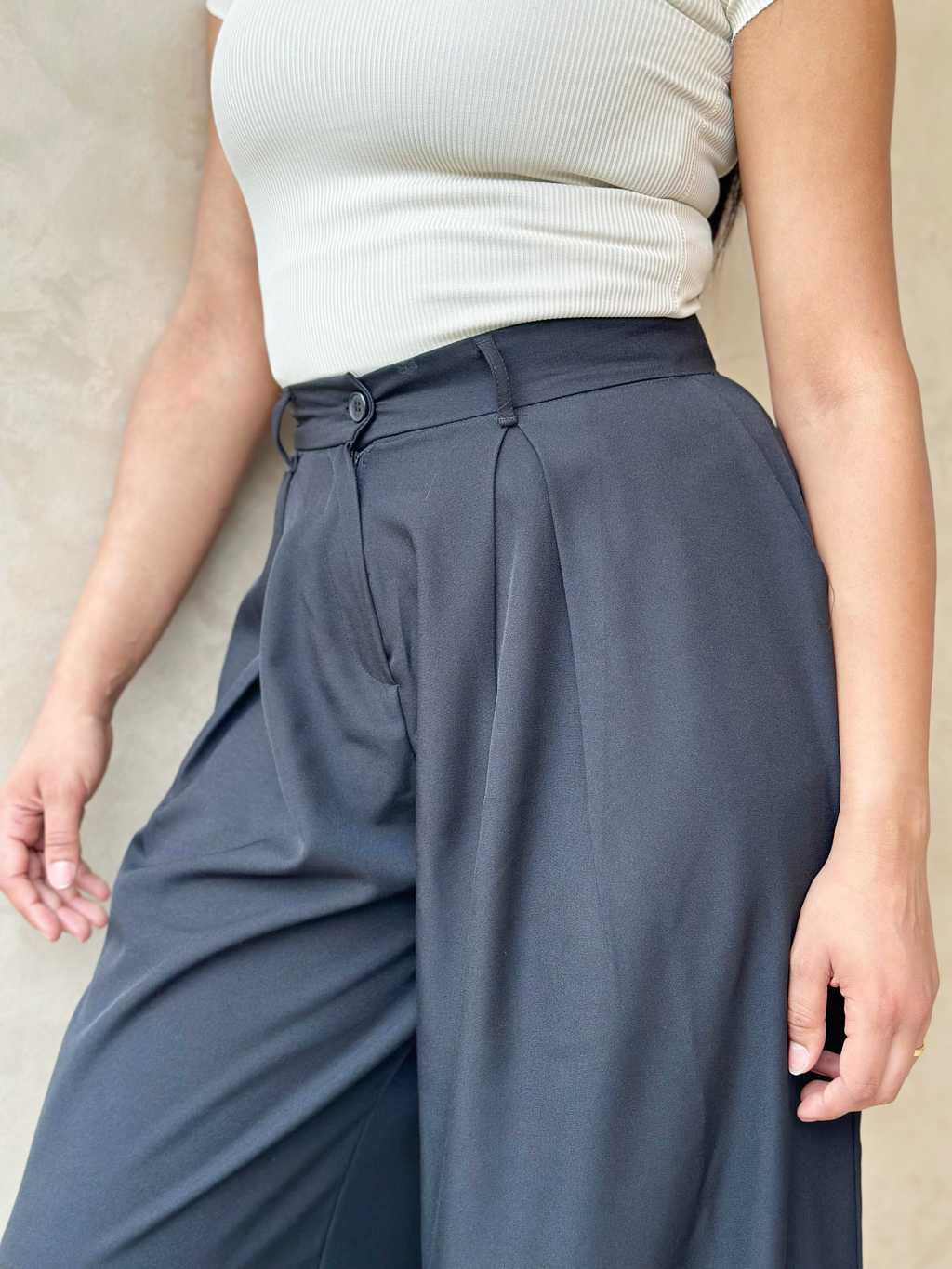 Linen Luxe Palazzo in Black