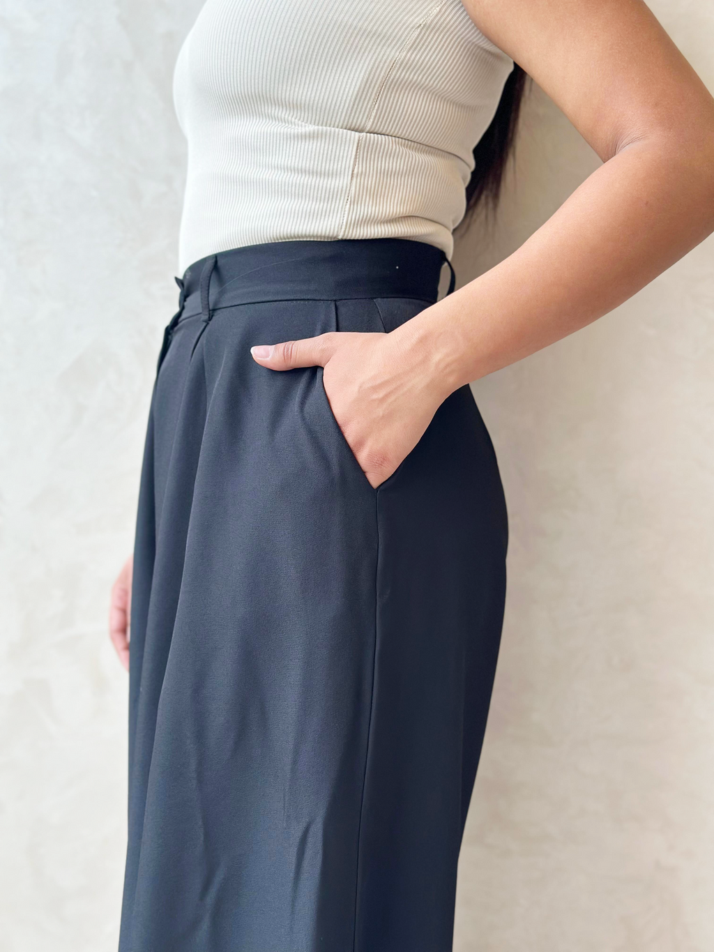 Linen Luxe Palazzo in Black